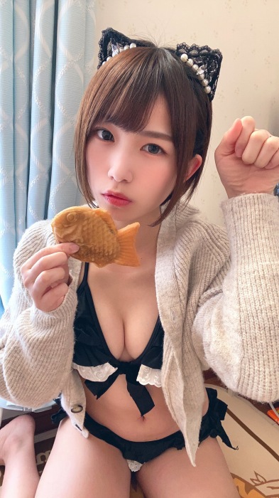 村上りいなのSNS自画撮り写真エロ画像008