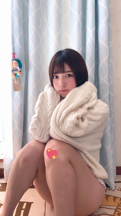 村上りいなのSNS自画撮り写真エロ画像025