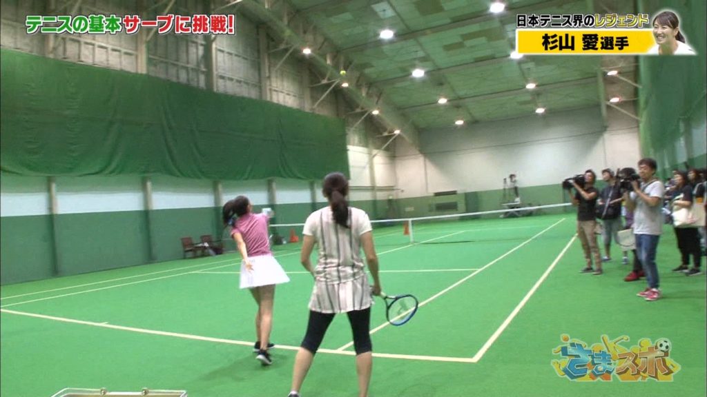 鈴木愛理のテニスウェア姿のエロ 画像009
