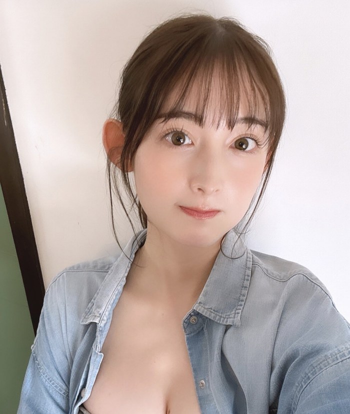 菜那セシル 画像100