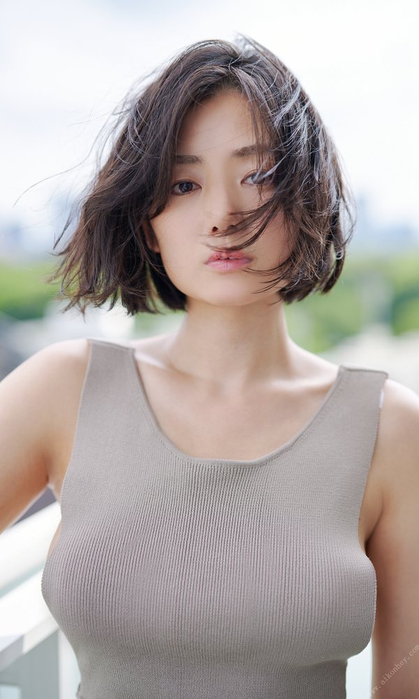 片山萌美 画像008
