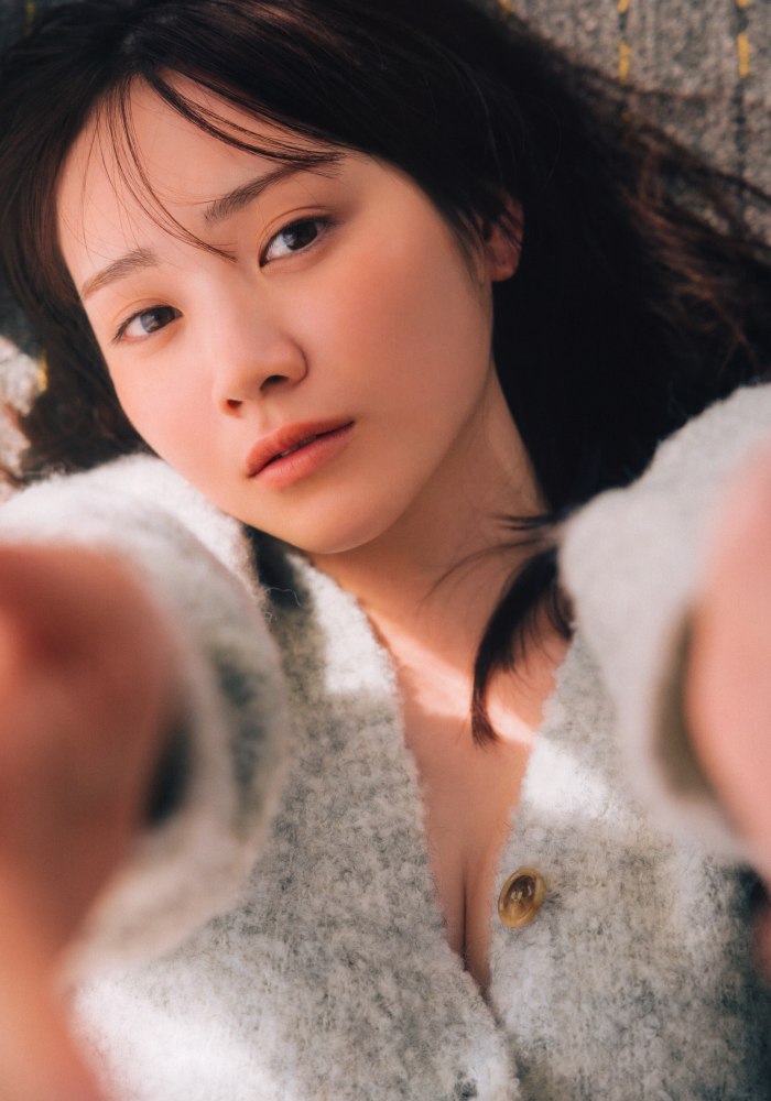 田村真佑 画像036