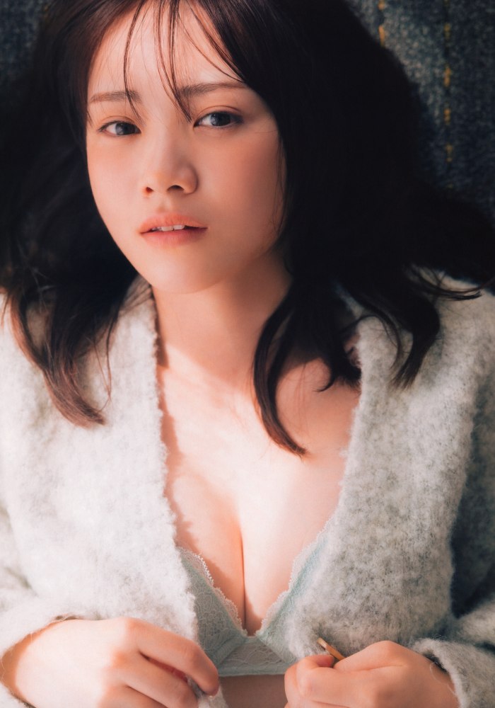 田村真佑 画像037