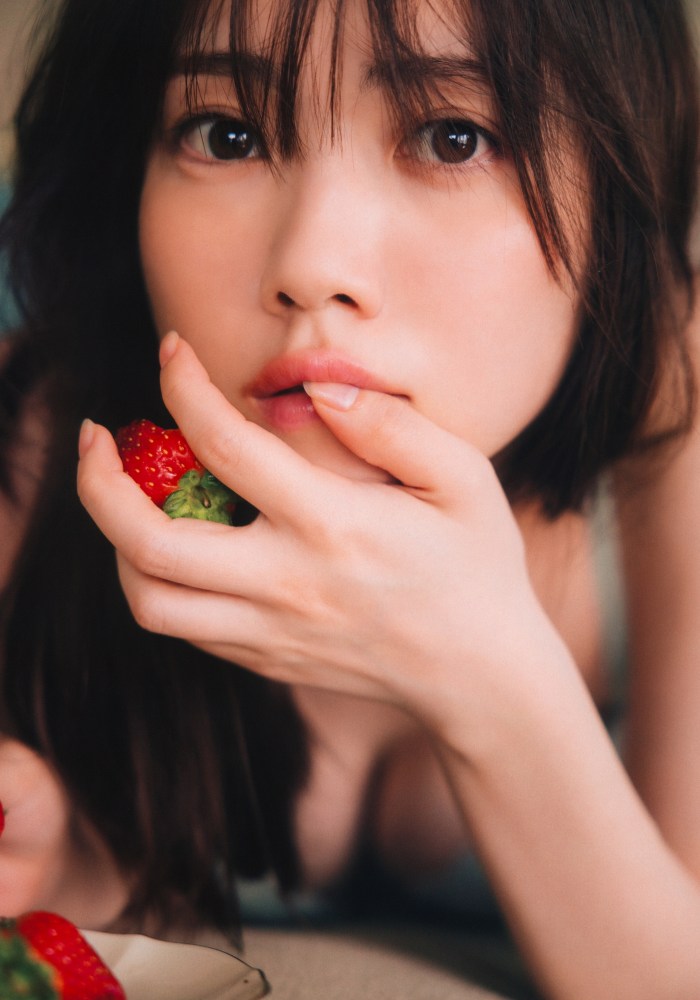 田村真佑 画像039