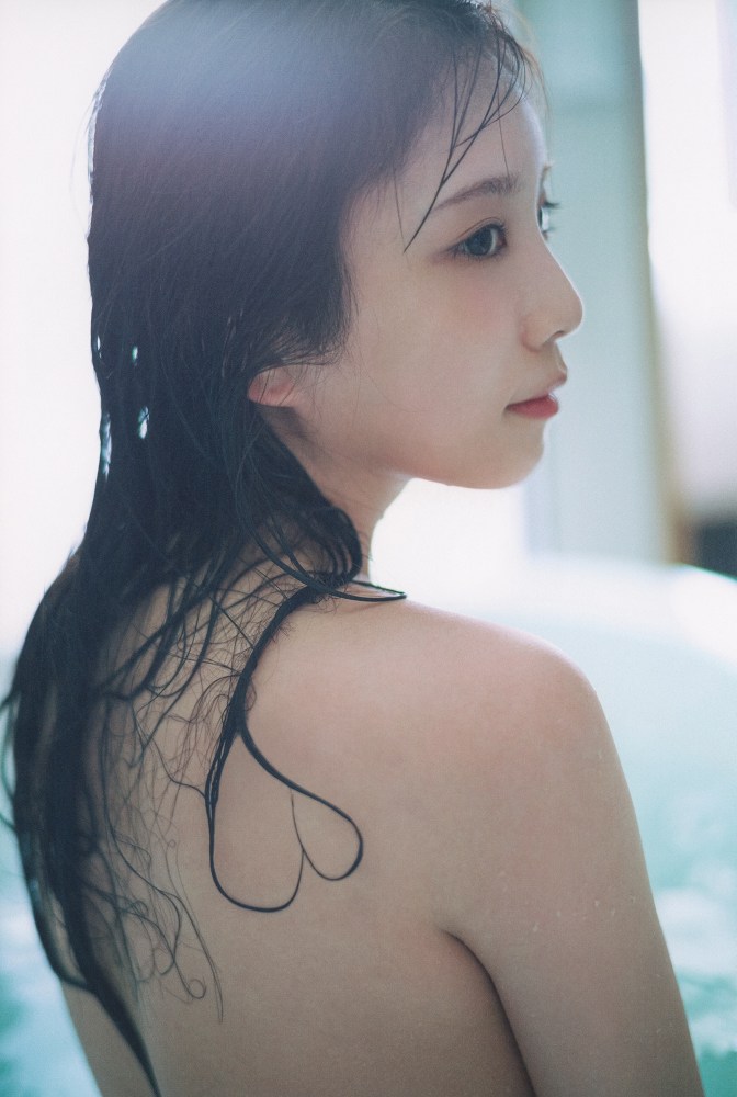与田祐希 画像007