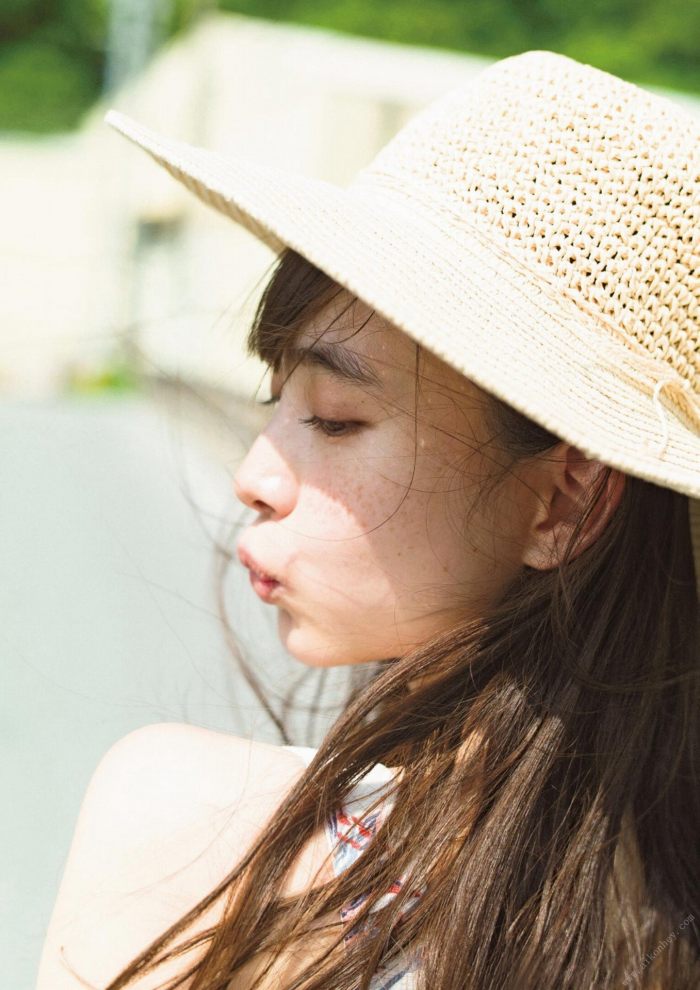 井桁弘恵 画像006