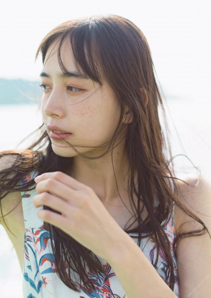 井桁弘恵 画像012