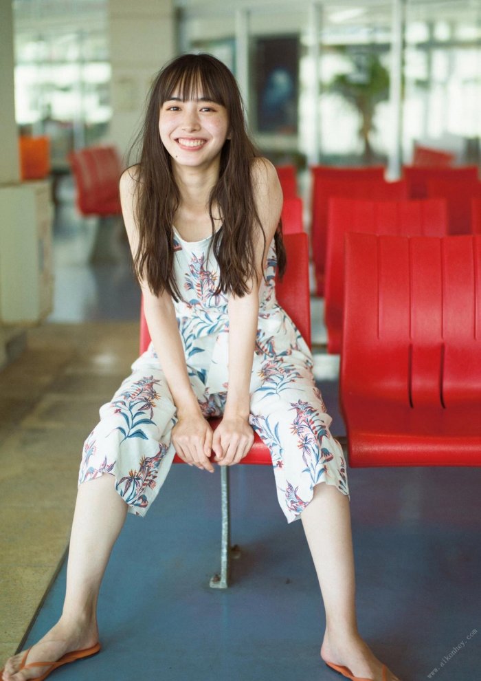 井桁弘恵 画像015