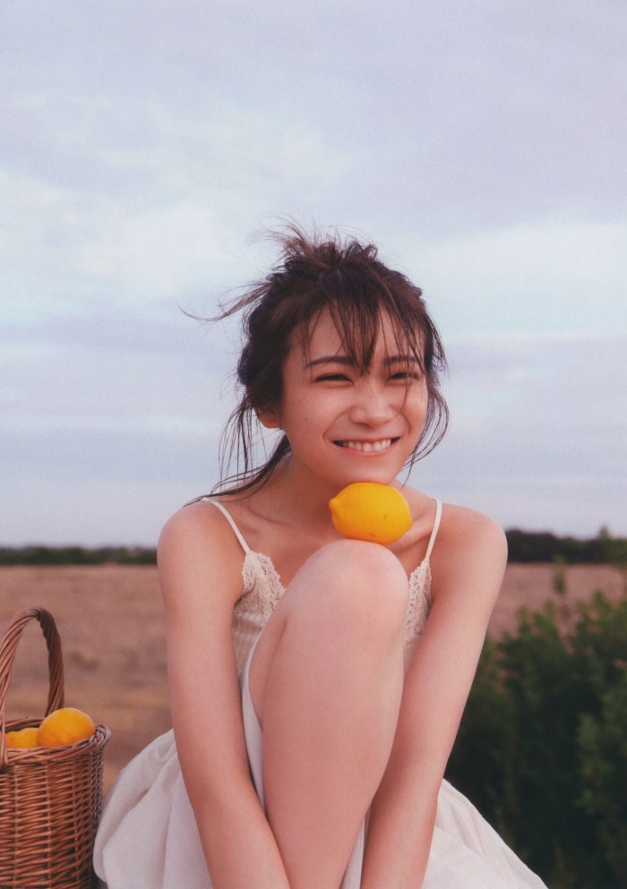 秋元真夏 画像034