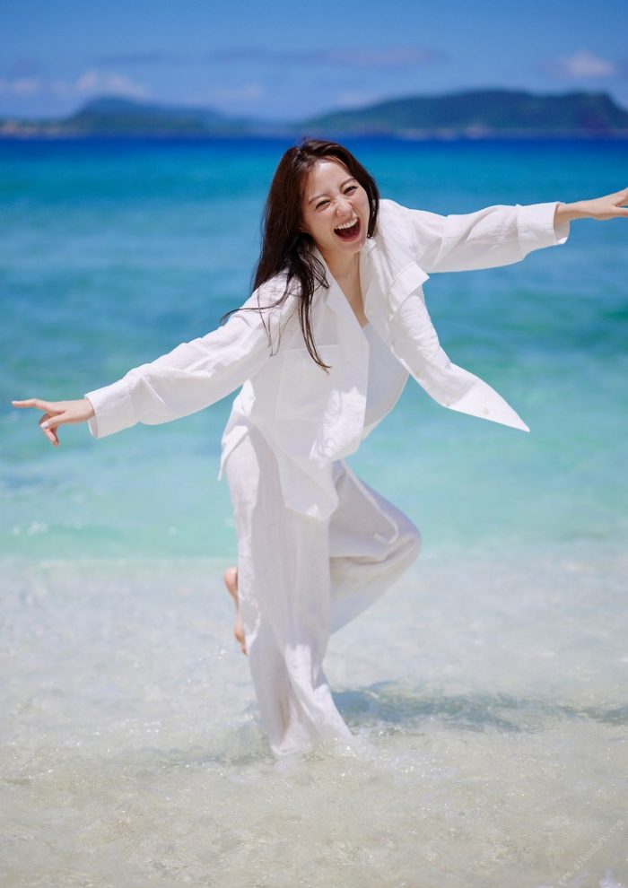 高田里穂 画像041