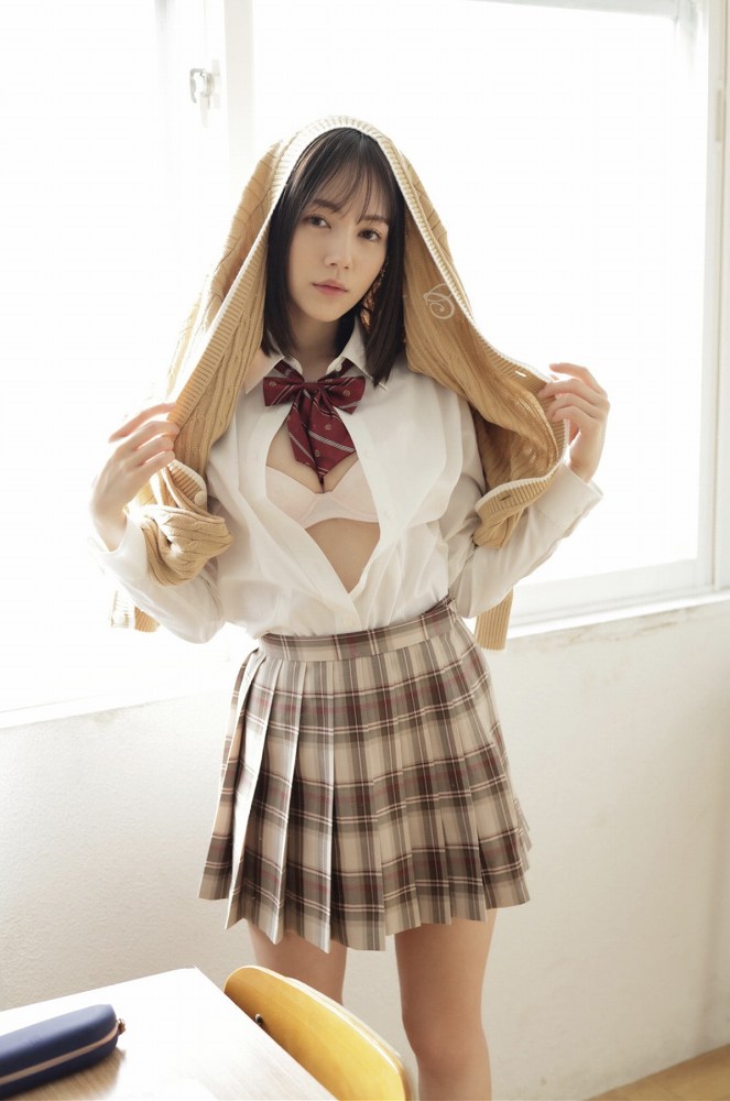 涼森れむ 画像002