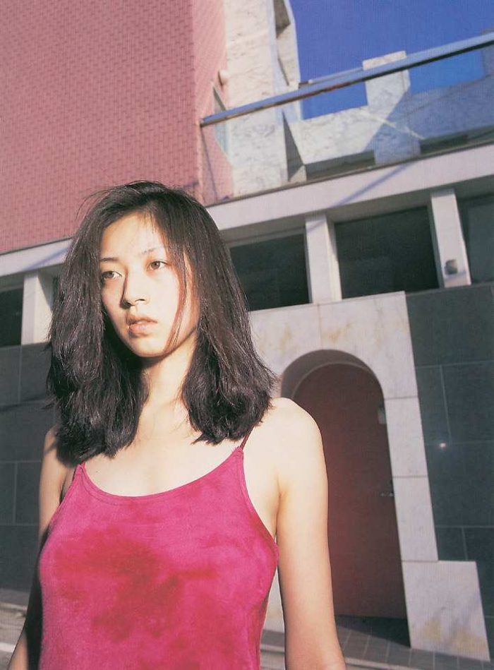 高岡早紀 画像003