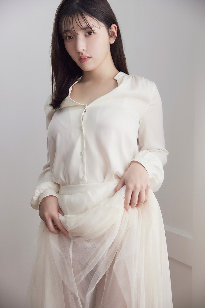 彩月七緒 画像003