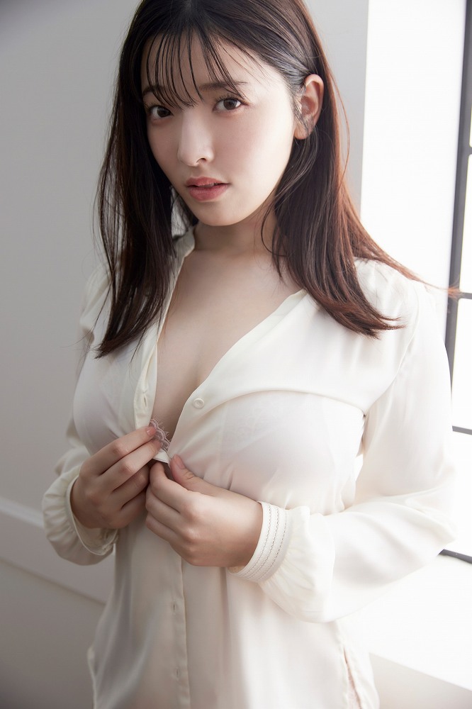 彩月七緒 画像005