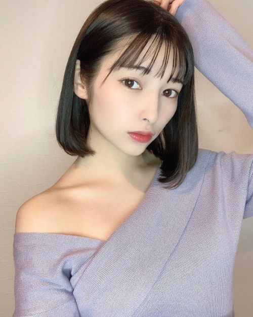 荒牧理沙のSNSセクシー水着写真エロ画像024