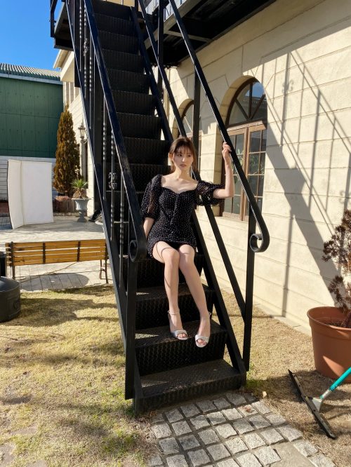 吉井美優のSNS自画撮り写真エロ画像002