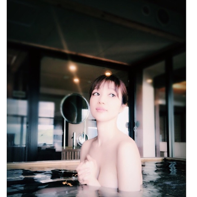 森下悠里のインスタ自画撮り写真エロ画像031