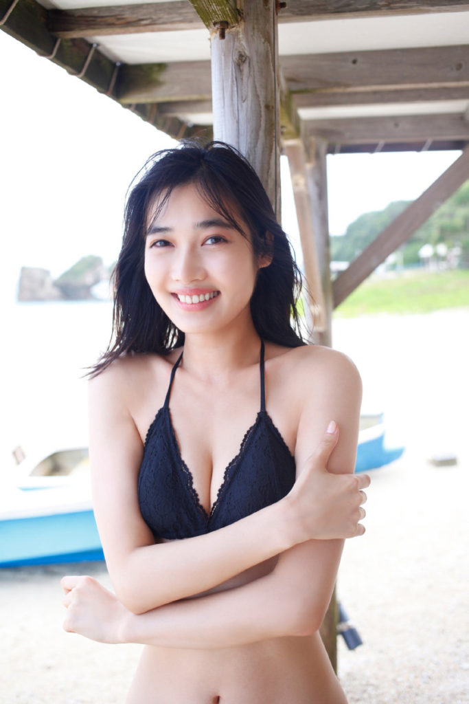 林田岬優の水着グラビアエロ画像003