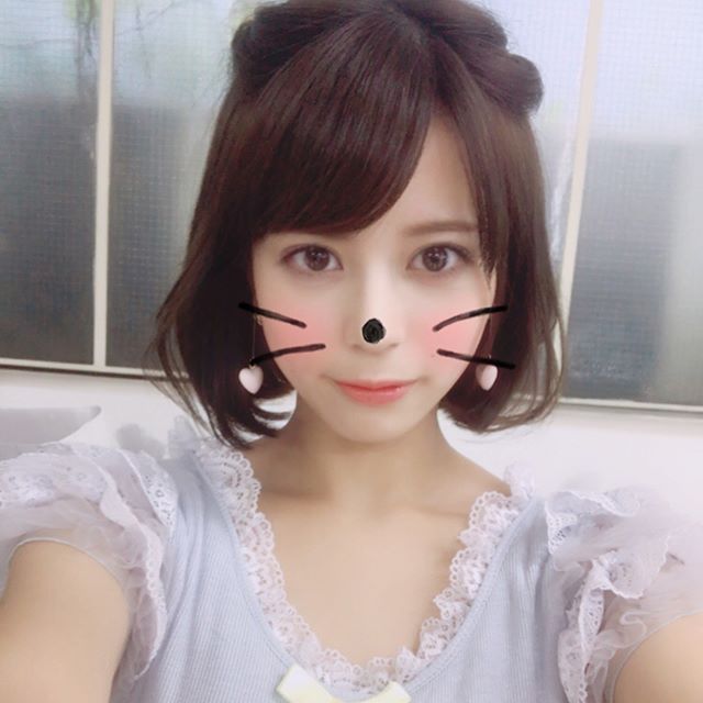 吉崎綾のSNS写真エロ画像023