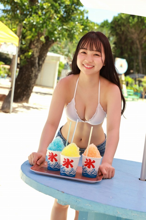 池本しおりの夏の水着グラビアエロ画像001