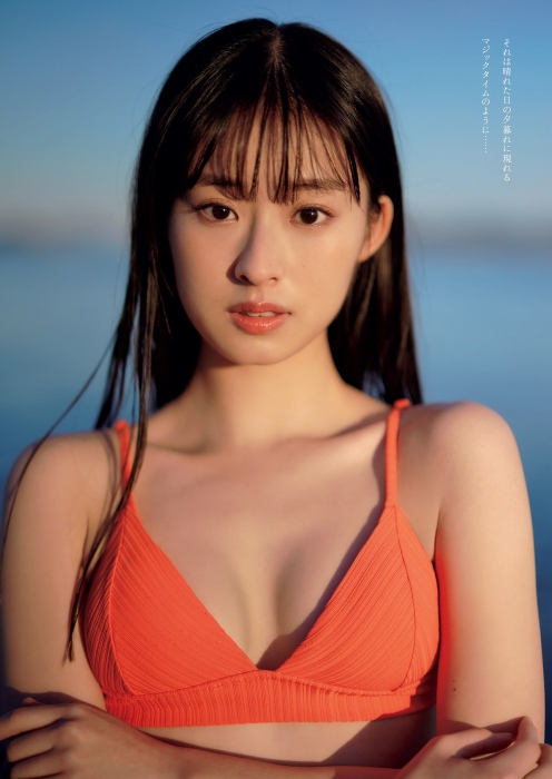 井本彩花の水着グラビアエロ画像005