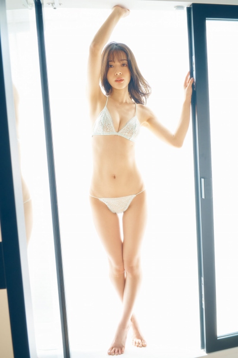 神部美咲の水着グラビアエロ画像006