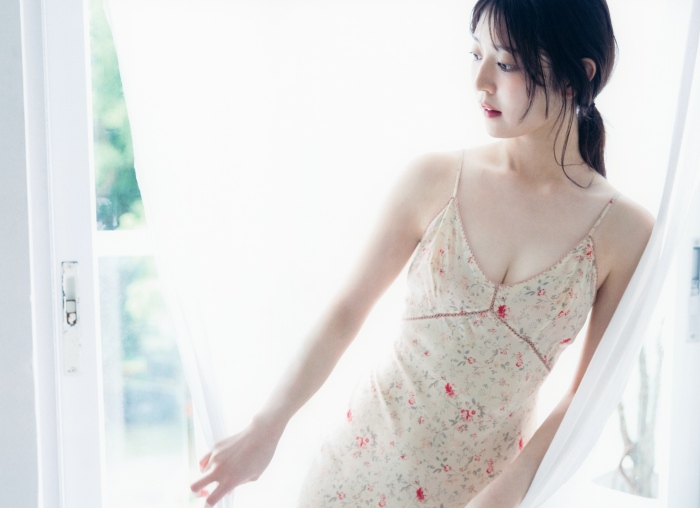 阪口珠美 画像002