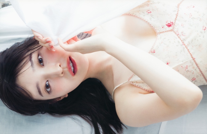 阪口珠美 画像007